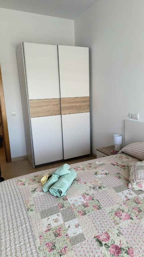 Apartamento En Els Muntells Apartment Luaran gambar